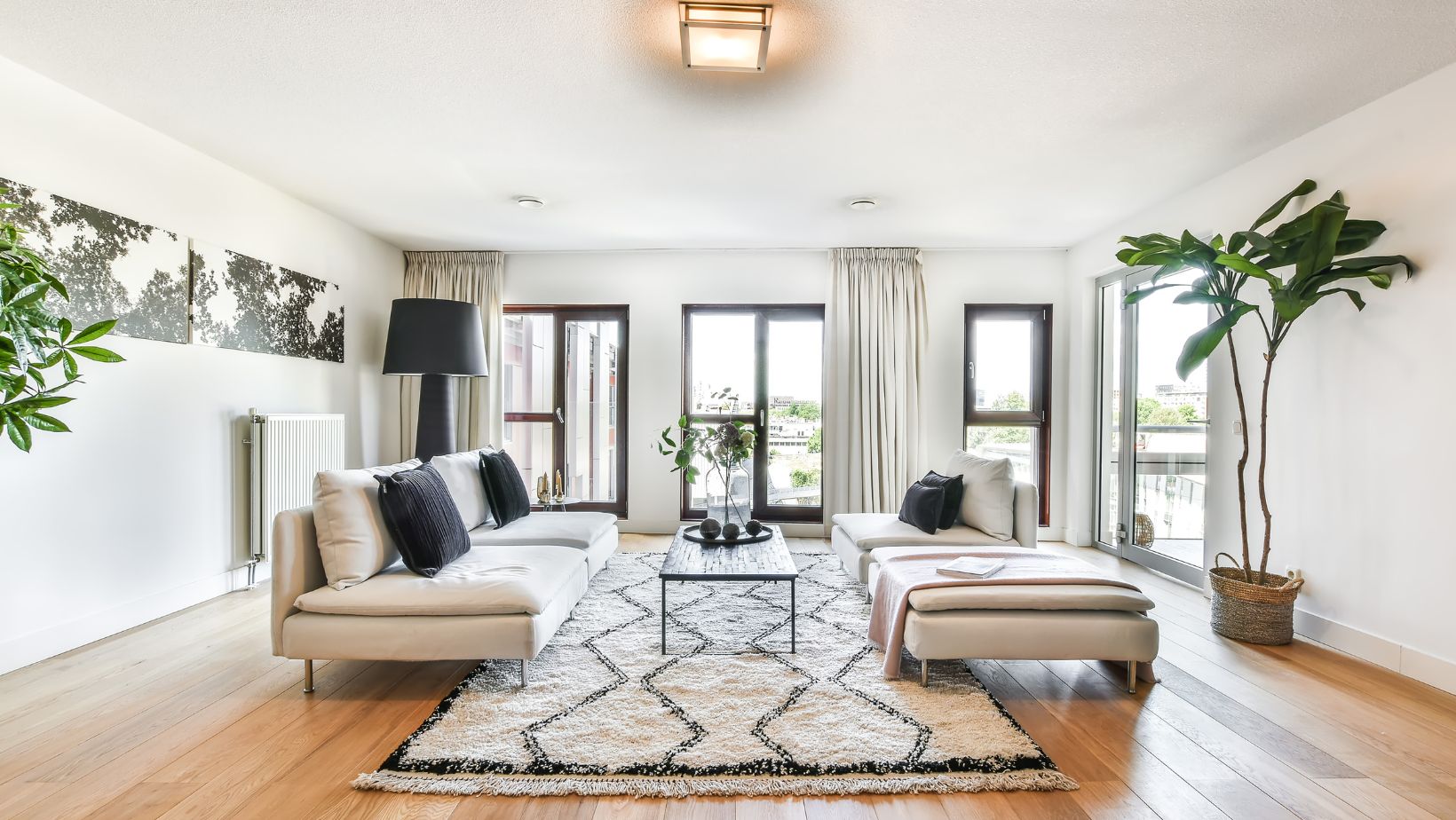 You are currently viewing Transform Your Space: Create a Serene Tranquil Living Room for Ultimate Relaxation